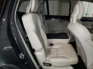 2016 Volvo XC90 T6 Momentum with VIN YV4A22PK3G1071809, listed as a Copart auction lot 68941802 with 89,566 mi miles. Bid and sale history available at carsss.com. Image 11.