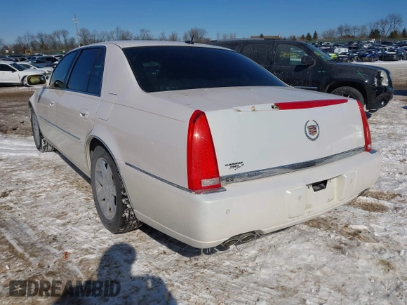 2006 Cadillac DTS 1SC z VIN 1G6KD57Y86U102513, wystawiony jako IAAI lot #41607409 z przebiegiem 102 438 mil mil oraz . Historia ofert i sprzedaży dostępna na DreamBid. Obrazek 3.