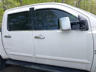 2004 Nissan Titan LE with VIN 1N6AA07B34N515783, listed as a IAAI auction lot 42109749 with 228,326 mi miles and . Bid and sale history available at carsss.com. Image 13.