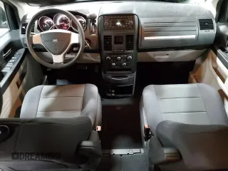 2008 Dodge Grand Caravan SE z VIN 1D8HN44H88B176470, wystawiony jako Copart lot #53282145 z przebiegiem 126 620 mil mil oraz Szkoda całkowita • Salvage title. Historia ofert i sprzedaży dostępna na DreamBid. Obrazek 8.