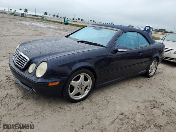 2001 Mercedes-Benz CLK-Class with VIN WDBLK70G81T062614, listed as a Copart auction lot 74614314 with 0 mi miles and Salvage Title. Bid and sale history available at carsss.com. Image 1.