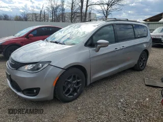 2018 Chrysler Pacifica Touring L with VIN 2C4RC1BGXJR194588, listed as a Copart auction lot 53236885 with 149,968 mi miles and Salvage Title. Bid and sale history available at DreamBid. Image 1.