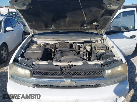 2002 Chevrolet TrailBlazer LTZ with VIN 1GNDT13S122484724, listed as a IAAI auction lot 41855912 with 216,783 mi miles and . Bid and sale history available at DreamBid. Image 10.