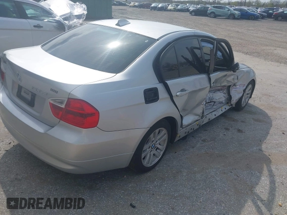 2007 BMW 3 Series 328xi with VIN WBAVC93597K034927, listed as a IAAI auction lot 42009274 with 184,427 mi miles and . Bid and sale history available at DreamBid. Image 4.