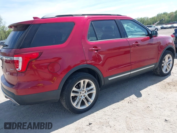 2017 Ford Explorer XLT z VIN 1FM5K8D80HGD76128, wystawiony jako IAAI lot #42114080 z przebiegiem 138 062 mil mil oraz . Historia ofert i sprzedaży dostępna na DreamBid. Obrazek 4.