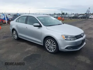2012 Volkswagen Jetta SEL z VIN 3VWLP7AJ3CM322431, wystawiony jako IAAI lot #41491396 z przebiegiem 116 873 mil mil oraz . Historia ofert i sprzedaży dostępna na DreamBid. Obrazek 1.