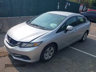 2013 Honda Civic LX z VIN 19XFB2F5XDE243749, wystawiony jako IAAI lot #42453297 z przebiegiem 85 888 mil mil oraz . Historia ofert i sprzedaży dostępna na DreamBid. Obrazek 18.