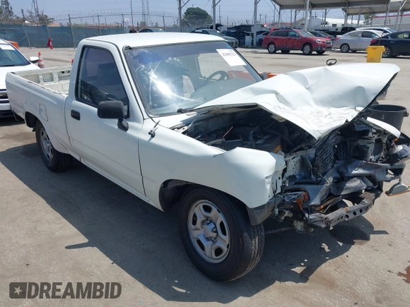 1992 Toyota Pickup z VIN JT4RN81A0N0090921, wystawiony jako IAAI lot #42465321 z przebiegiem 166 211 mil mil oraz . Historia ofert i sprzedaży dostępna na DreamBid. Obrazek 1.
