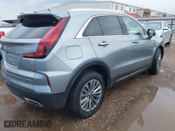 2025 Cadillac XT4 FWD Premium Luxury с VIN 1GYFZCR44SF122443, выставлен на аукционе IAAI как лот 42414279 с пробегом 11 023 миль миль и . История ставок и продаж доступна на DreamBid. Изображение 4.