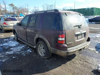 2006 Ford Explorer Eddie Bauer with VIN 1FMEU74E06UA70037, listed as a IAAI auction lot 41529770 with 999,999 mi miles. Bid and sale history available at carsss.com. Image 3.