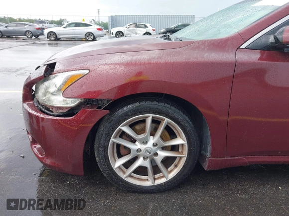2010 Nissan Maxima 3.5 SV with VIN 1N4AA5AP7AC809317, listed as a IAAI auction lot 42095436 with 144,556 mi miles. Bid and sale history available at carsss.com. Image 14.