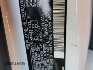 2018 Volvo XC60 Momentum z VIN LYVA22RK4JB113565, wystawiony jako Copart lot #45884295 z przebiegiem 69 389 mil mil oraz Szkoda całkowita • Salvage title. Historia ofert i sprzedaży dostępna na DreamBid. Obrazek 14.