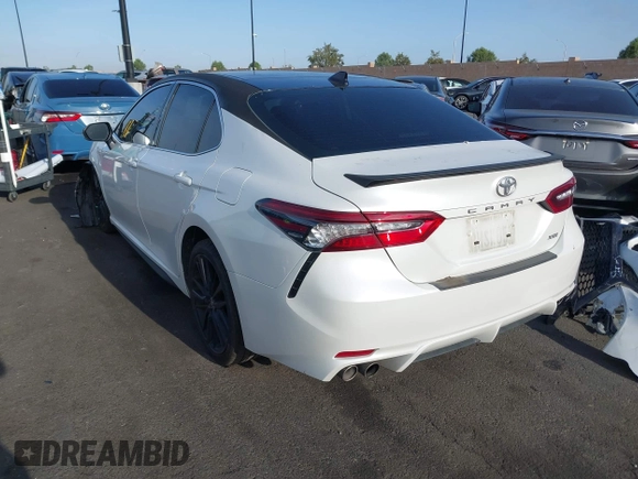 2021 Toyota Camry XSE z VIN 4T1K61AK1MU585677, wystawiony jako IAAI lot #42238920 z przebiegiem 90 089 mil mil oraz . Historia ofert i sprzedaży dostępna na DreamBid. Obrazek 3.