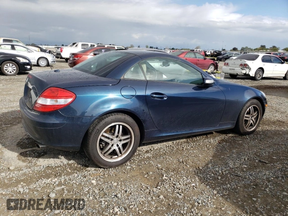2006 Mercedes-Benz SLK 280 z VIN WDBWK54F76F129745, wystawiony jako Copart lot #50432525 z przebiegiem 178 334 mil mil oraz Tytuł czysty. Historia ofert i sprzedaży dostępna na DreamBid. Obrazek 3.
