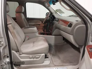 2011 Chevrolet Suburban LTZ with VIN 1GNSKKE31BR143238, listed as a IAAI auction lot 41621927 with 224,313 mi miles and . Bid and sale history available at DreamBid. Image 5.