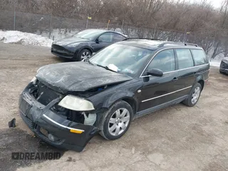 2003 Volkswagen Passat GLX with VIN WVWYH63B23E073924, listed as a IAAI auction lot 41447079 with 160,263 mi miles. Bid and sale history available at carsss.com. Image 2.