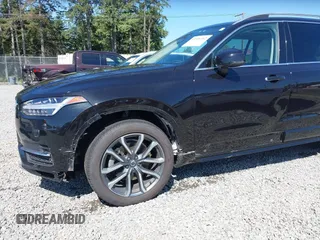 2017 Volvo XC90 Momentum с VIN YV4A22PK7H1175141, выставлен на аукционе IAAI как лот 42326312 с пробегом 79 261 миль миль и . История ставок и продаж доступна на DreamBid. Изображение 6.