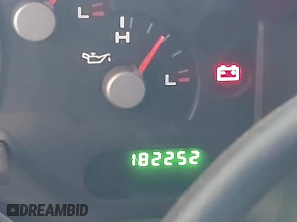 2004 Ford Explorer XLS z VIN 1FMDU72K04UC19046, wystawiony jako IAAI lot #42686113 z przebiegiem 182 252 mil mil oraz . Historia ofert i sprzedaży dostępna na DreamBid. Obrazek 15.