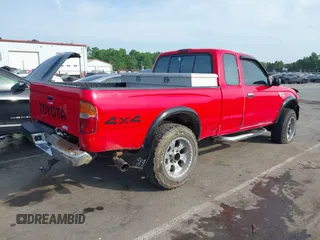 1996 Toyota Tacoma z VIN 4TAWM72N8TZ158887, wystawiony jako IAAI lot #42171836 z przebiegiem 248 871 mil mil oraz . Historia ofert i sprzedaży dostępna na DreamBid. Obrazek 4.