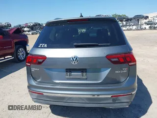 2018 Volkswagen Tiguan SEL z VIN 3VV3B7AXXJM205725, wystawiony jako IAAI lot #42285557 z przebiegiem 83 644 mil mil oraz . Historia ofert i sprzedaży dostępna na DreamBid. Obrazek 16.
