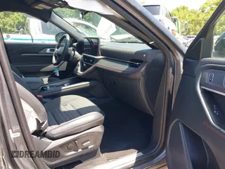 2025 Ford Explorer ST-Line with VIN 1FMUK8KH7SGB37620, listed as a IAAI auction lot 42553038 with 8,067 mi miles and . Bid and sale history available at DreamBid. Image 5.