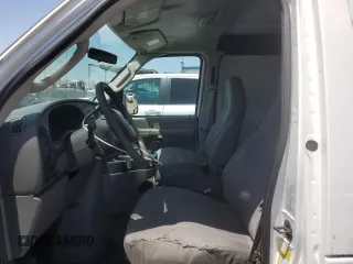 2008 Ford Econoline Cargo Commercial z VIN 1FTSE34L28DA94192, wystawiony jako Copart lot #57336625 z przebiegiem 204 611 mil mil oraz Tytuł czysty. Historia ofert i sprzedaży dostępna na DreamBid. Obrazek 7.