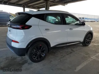 2023 Chevrolet Bolt EUV Premier with VIN 1G1FZ6S07P4165653, listed as a Copart auction lot 48535405 with 3,879 mi miles and Salvage Title. Bid and sale history available at carsss.com. Image 3.