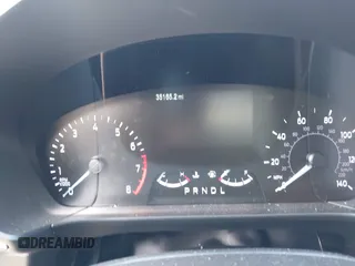 2021 Ford Escape SE z VIN 1FMCU9G66MUA11210, wystawiony jako IAAI lot #42205135 z przebiegiem 35 165 mil mil oraz . Historia ofert i sprzedaży dostępna na DreamBid. Obrazek 7.