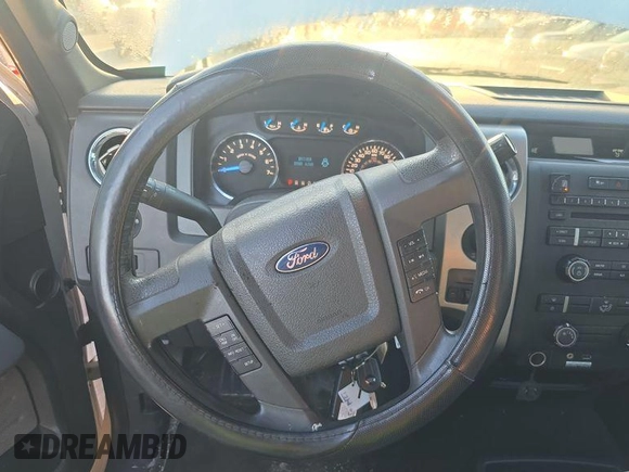 2014 Ford F-150 XL с VIN 1FTFX1CF5EFB40755, выставлен на аукционе IAAI как лот 42509610 с пробегом 237 761 миль миль и . История ставок и продаж доступна на DreamBid. Изображение 24.