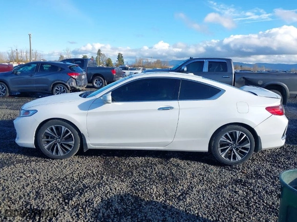 2016 Honda Accord Coupe EX-L with VIN 1HGCT1B89GA008486, listed as a IAAI auction lot 41114706 with 104,590 mi miles. Bid and sale history available at carsss.com. Image 14.