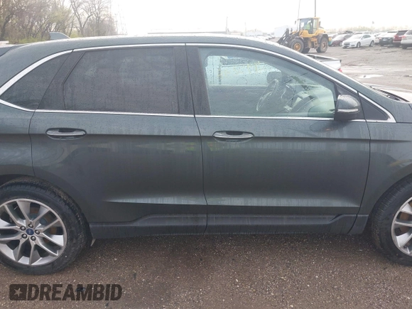 2015 Ford Edge Titanium with VIN 2FMPK4K95FBB20469, listed as a IAAI auction lot 41952318 with 186,859 mi miles. Bid and sale history available at carsss.com. Image 13.