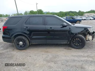 2016 Ford Police Interceptor Utility z VIN 1FM5K8AR6GGA19144, wystawiony jako IAAI lot #42199096 z przebiegiem 148 808 mil mil oraz . Historia ofert i sprzedaży dostępna na DreamBid. Obrazek 14.