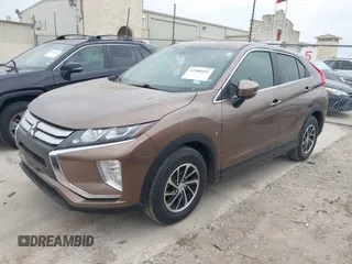 2020 Mitsubishi Eclipse Cross ES z VIN JA4AS3AAXLZ021438, wystawiony jako IAAI lot #41900181 z przebiegiem 91 306 mil mil oraz . Historia ofert i sprzedaży dostępna na DreamBid. Obrazek 17.