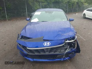 2025 Hyundai Elantra SE z VIN KMHLL4DG6SU987701, wystawiony jako IAAI lot #42214567 z przebiegiem 3 480 mil mil oraz . Historia ofert i sprzedaży dostępna na DreamBid. Obrazek 13.