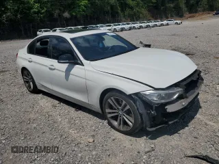2013 BMW 3 Series 335i xDrive z VIN WBA3B9C51DF140819, wystawiony jako Copart lot #54215495 z przebiegiem 138 694 mil mil oraz Szkoda całkowita • Salvage title. Historia ofert i sprzedaży dostępna na DreamBid. Obrazek 4.