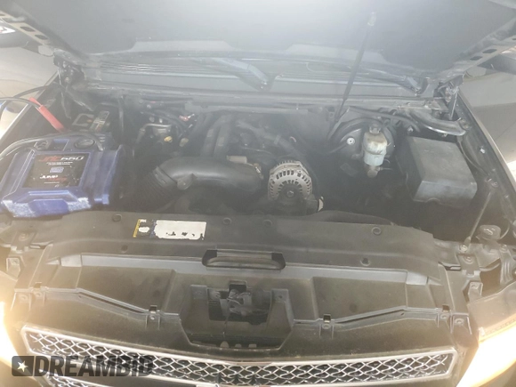 2007 Chevrolet Suburban LTZ with VIN 1GNFK163X7J252250, listed as a Copart auction lot 58479585 with 269,637 mi miles and Clean title. Bid and sale history available at DreamBid. Image 12.