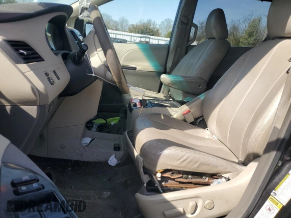 2011 Toyota Sienna LE AAS with VIN 5TDKK3DC5BS103911, listed as a Copart auction lot 51258425 with 202,099 mi miles and Salvage Title. Bid and sale history available at carsss.com. Image 7.