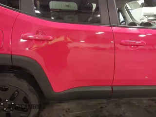 2018 Jeep Renegade Sport z VIN ZACCJBABXJPH67405, wystawiony jako IAAI lot #42074017 z przebiegiem 23 136 mil mil oraz . Historia ofert i sprzedaży dostępna na DreamBid. Obrazek 17.