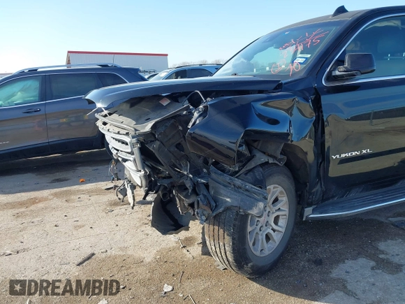 2016 GMC Yukon XL SLE with VIN 1GKS1FKCXGR119362, listed as a IAAI auction lot 41240298 with 234,175 mi miles. Bid and sale history available at carsss.com. Image 6.