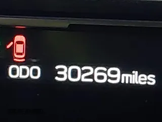 2023 Toyota 86 z VIN JF1ZNBB1XP9760765, wystawiony jako IAAI lot #41754213 z przebiegiem 30 269 mil mil oraz . Historia ofert i sprzedaży dostępna na DreamBid. Obrazek 15.