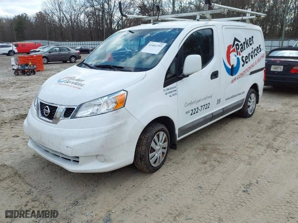 2015 Nissan NV200 SV with VIN 3N6CM0KN4FK693888, listed as a IAAI auction lot 41481395 with 195,214 mi miles. Bid and sale history available at carsss.com. Image 2.