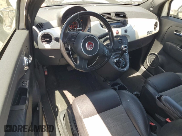2012 FIAT 500 Sport z VIN 3C3CFFBR9CT340608, wystawiony jako Copart lot #60351725 z przebiegiem 43 462 mil mil oraz Czysty tytuł • Clean title. Historia ofert i sprzedaży dostępna na DreamBid. Obrazek 8.