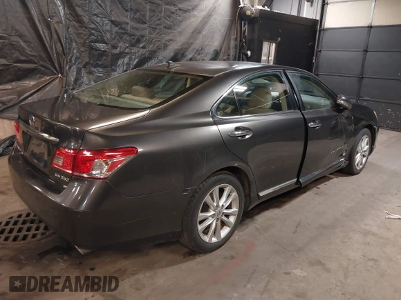 2010 Lexus ES 330 with VIN JTHBK1EG2A2412570, listed as a IAAI auction lot 41433767 with 116,094 mi miles and . Bid and sale history available at DreamBid. Image 4.