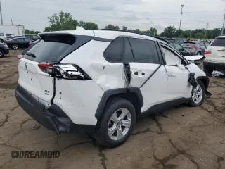 2020 Toyota RAV4 XLE with VIN 2T3P1RFV1LC135007, listed as a Copart auction lot 62710795 with 38,969 mi miles and Non repairable. Bid and sale history available at DreamBid. Image 3.