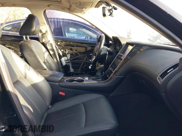 2018 Infiniti Q50 3.0t SPORT with VIN JN1EV7AR4JM432732, listed as a IAAI auction lot 41405057 with 132,046 mi miles. Bid and sale history available at carsss.com. Image 5.