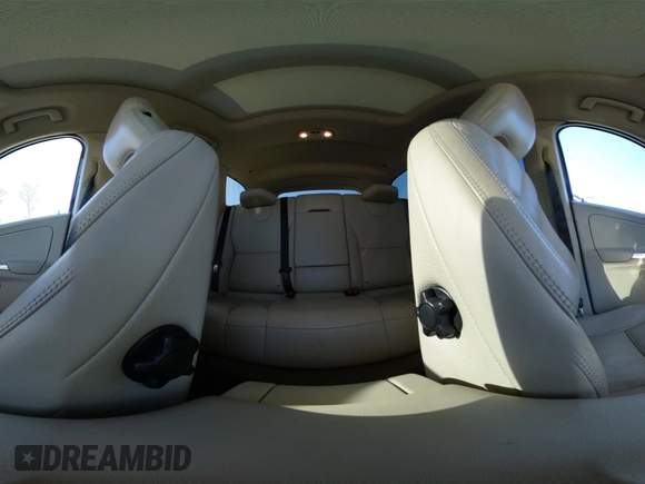 2012 Volvo XC60 3.2L with VIN YV4952DL8C2291037, listed as a IAAI auction lot 41683215 with 170,000 mi miles and . Bid and sale history available at DreamBid. Image 18.