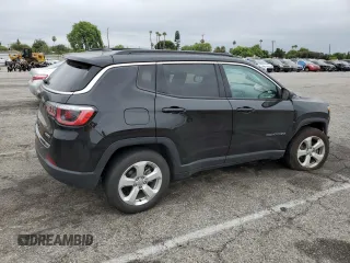 2020 Jeep Compass Latitude z VIN 3C4NJDBB0LT155146, wystawiony jako Copart lot #65617725 z przebiegiem 69 292 mil mil oraz Szkoda całkowita • Salvage title. Historia ofert i sprzedaży dostępna na DreamBid. Obrazek 3.