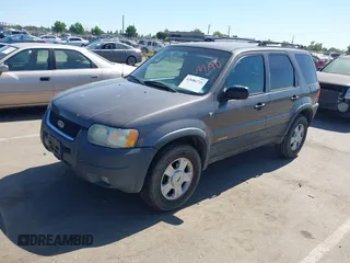 2002 Ford Escape XLT Choice с VIN 1FMYU03132KB02925, выставлен на аукционе IAAI как лот 42686731 с пробегом 171 171 миль миль и . История ставок и продаж доступна на DreamBid. Изображение 2.