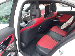 2024 Mercedes-Benz C 43 AMG z VIN W1KAF8HB0RR212189, wystawiony jako IAAI lot #42082339 z przebiegiem 3 908 mil mil oraz . Historia ofert i sprzedaży dostępna na DreamBid. Obrazek 8.
