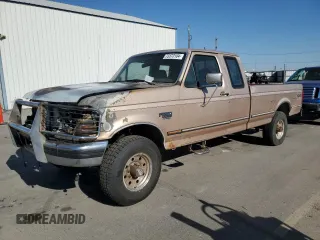 1995 Ford F-250 with VIN 1FTHX26F7SKB73320, listed as a Copart auction lot 73373104 with 0 mi miles and Salvage Title. Bid and sale history available at carsss.com. Image 1.